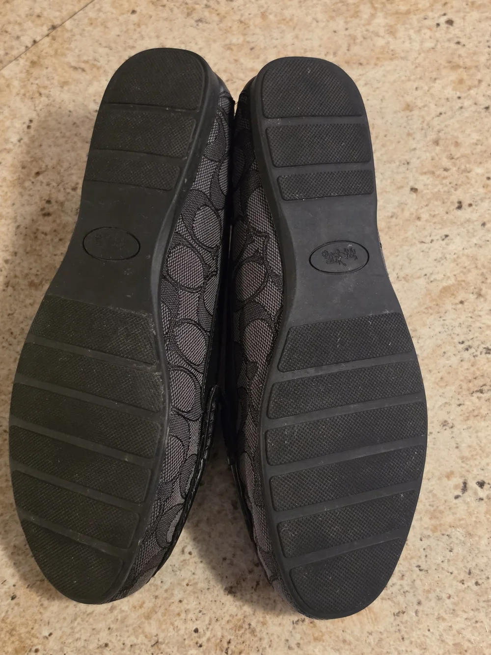 Coach Women's Olive Signature Black And Gray Monogram Loafers Size 8B